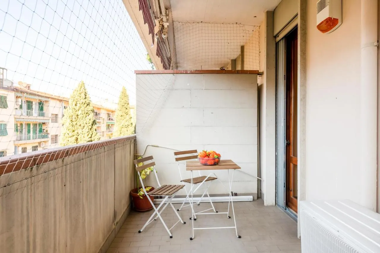 Comfortable Flat With Terraces Firenze